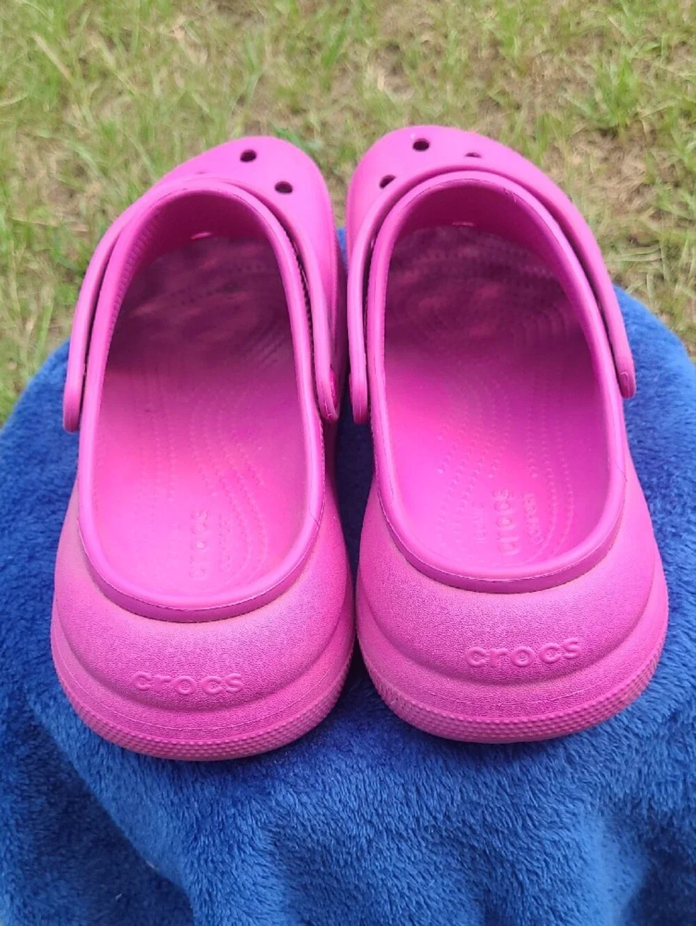 CROCS Pinkish Purple Clog Think Sole Detail Womens Size 11
